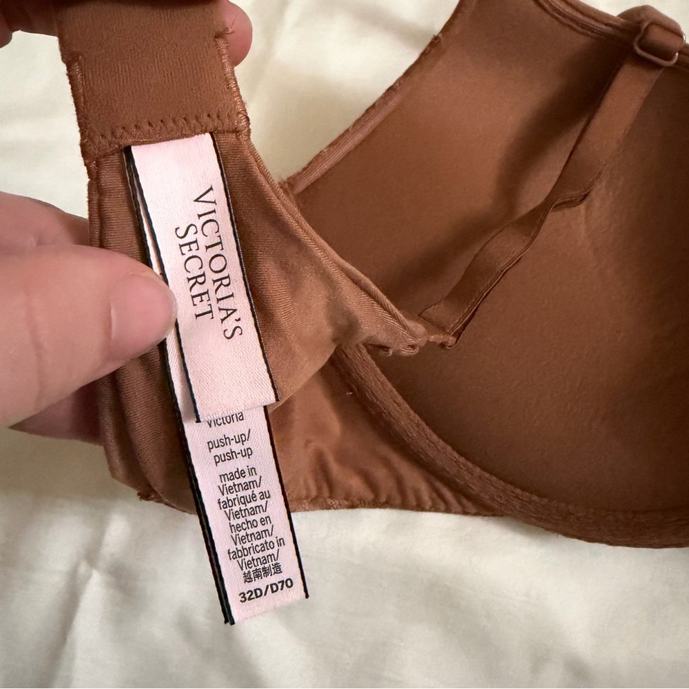 Victoria’s Secret tan lace‎ bra size 32D - Picture 4 of 4